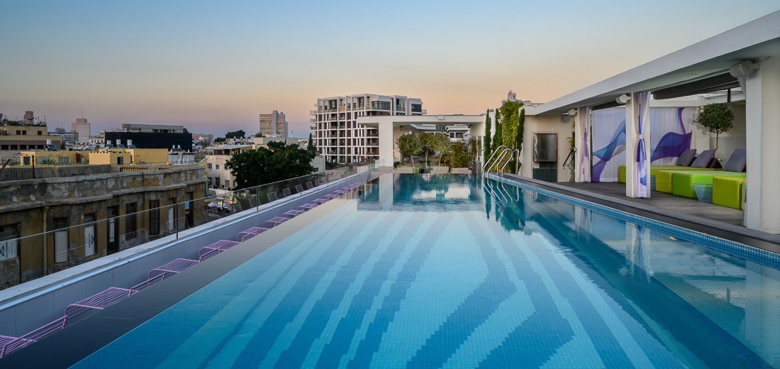 Piscine sur le toit