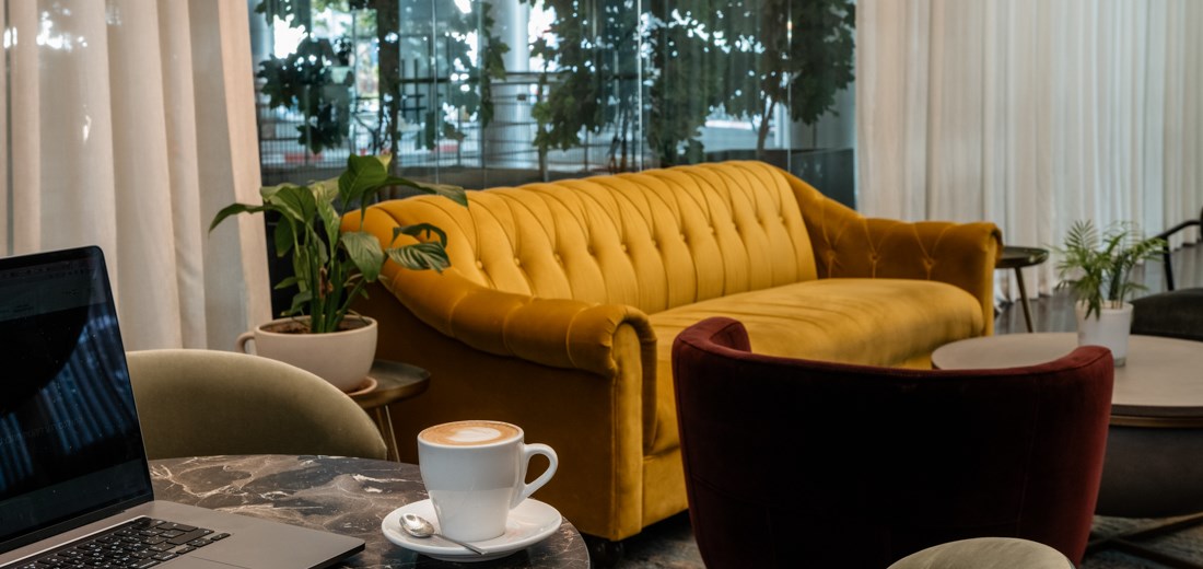 Le lobby de l'hôtel Crowne Plaza Tel Aviv City Cen