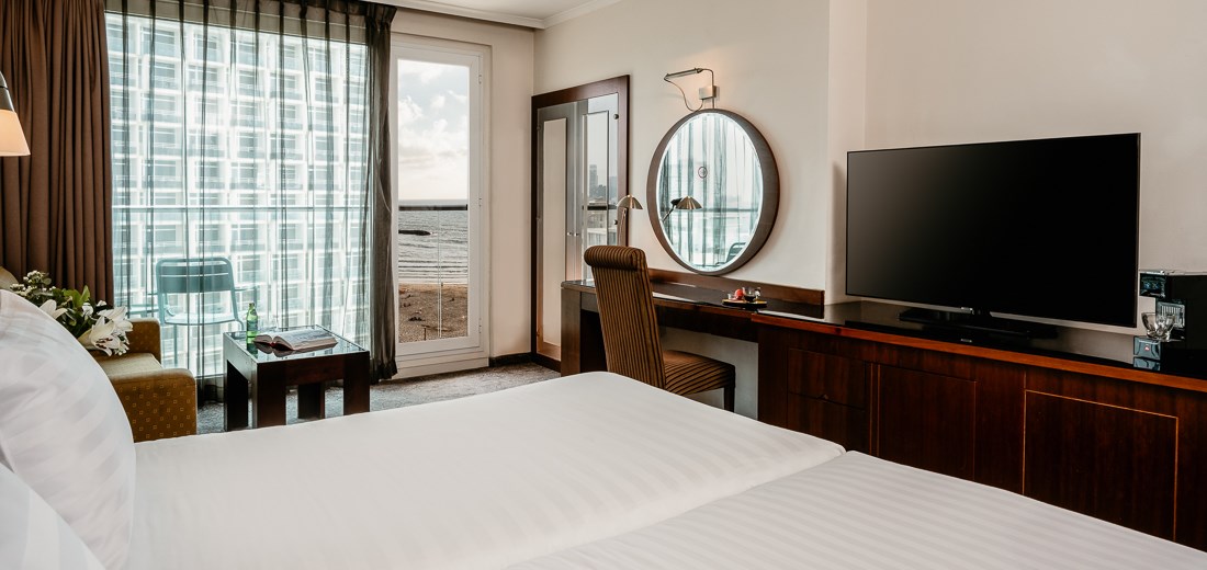Les chambres Deluxe de l'hôtel Crowne Plaza Tel Av