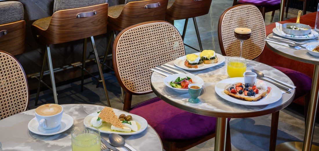 Le petit-déjeuner à l'hôtel Poli Urban