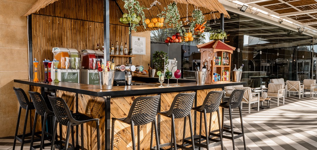 Le bar de la piscine - VERT Eilat